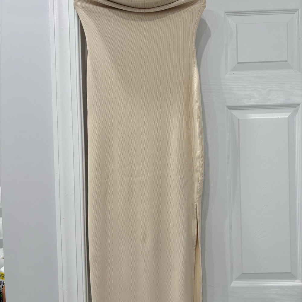 Elegant Cream Sleeveless Dress